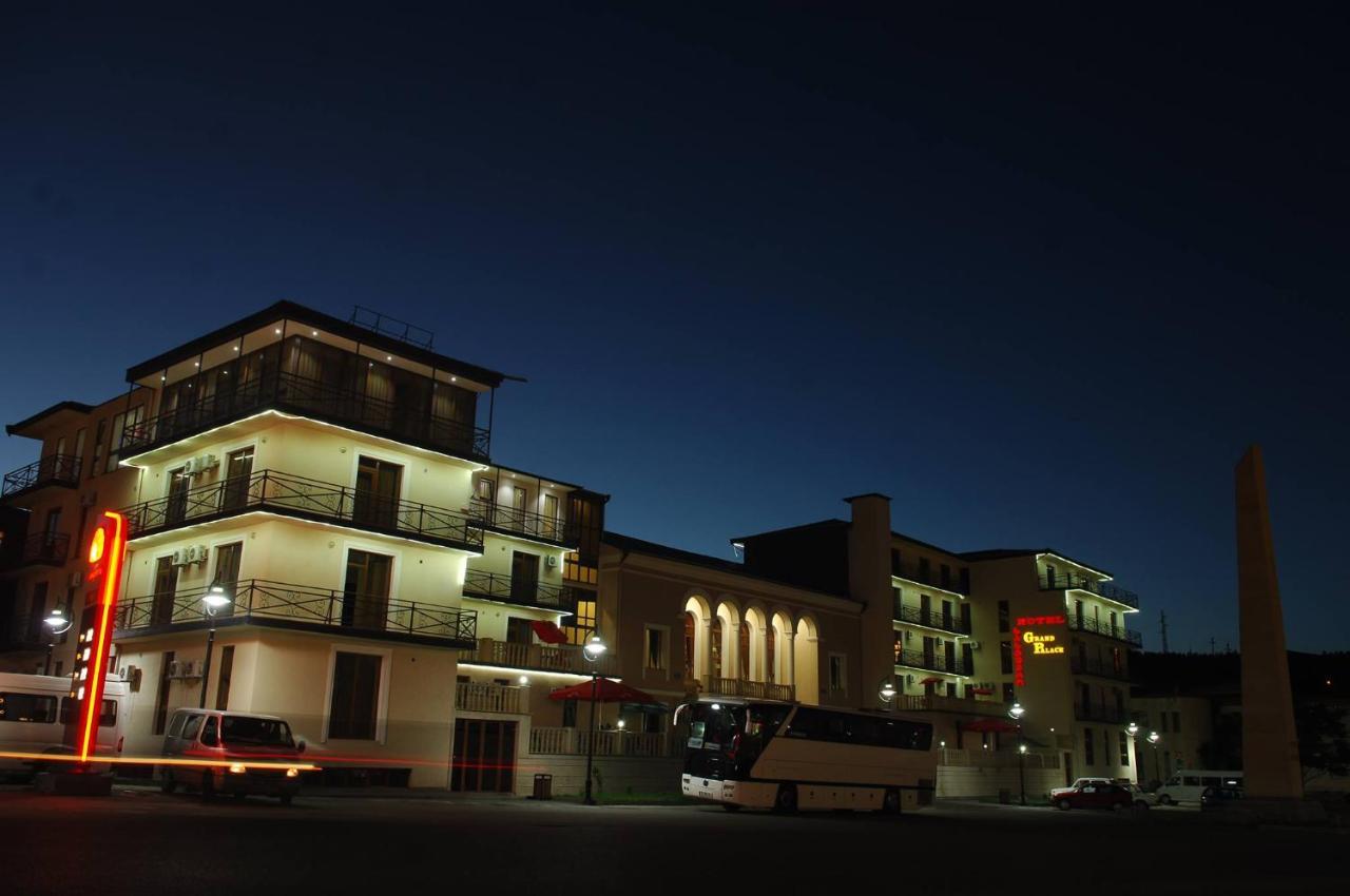 Hotel Grand Palace Akhaltsikhe  Esterno foto
